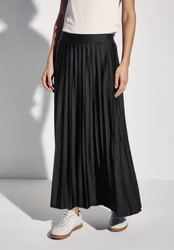 Street One Black Plissee Skirt