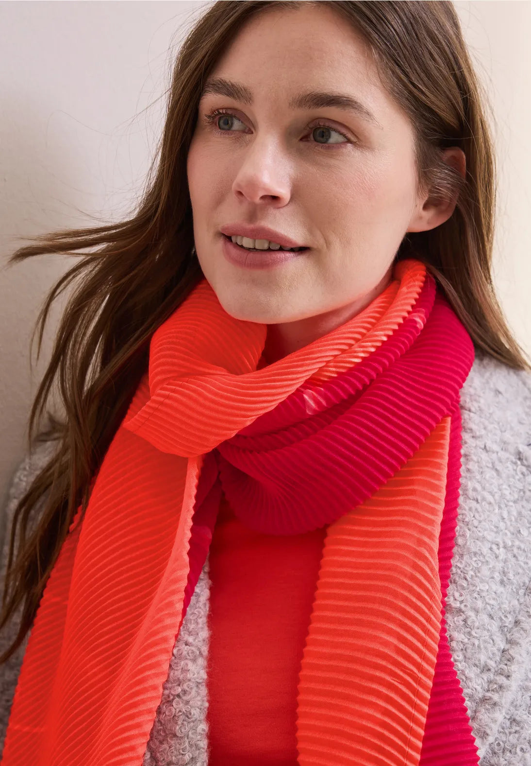 CECIL pleated scarf