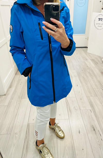 Kerrie Raincoat