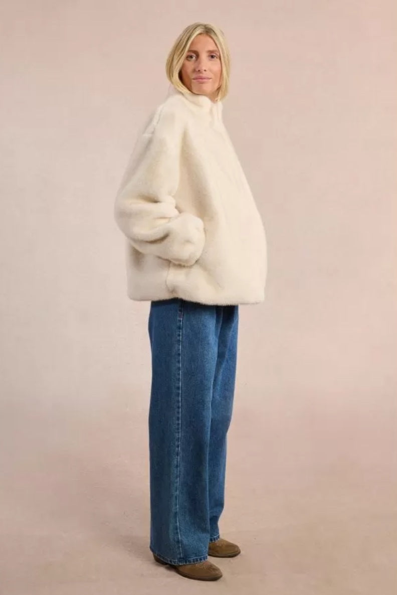 Kitty Faux Fur Coat (Off White)