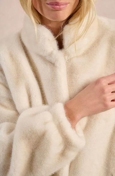 Kitty Faux Fur Coat (Off White)