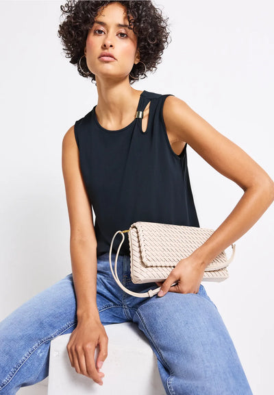 Street One
Top with cut-out and detail