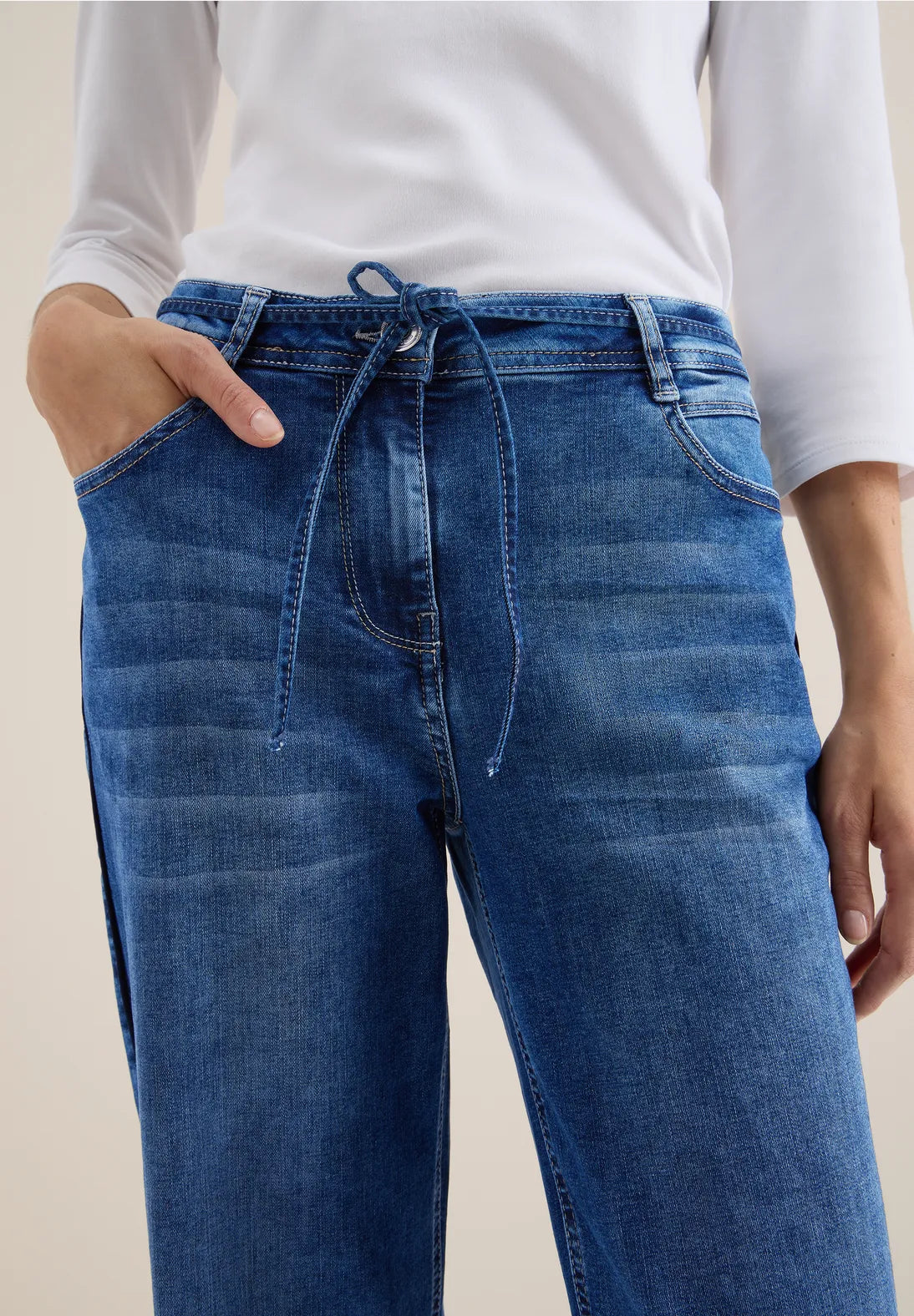 CECIL Style Neele Jeans With Sport piping on side leg(30 Inch)