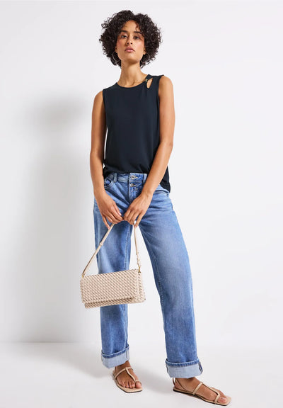 Street One
Top with cut-out and detail